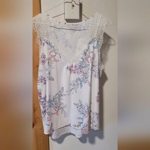 🦕 5 for $15 Sale.   Lacy Dress Top